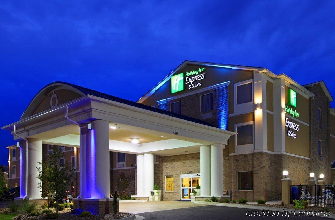 Holiday Inn Express And Suites Norman By Ihg Exterior photo
